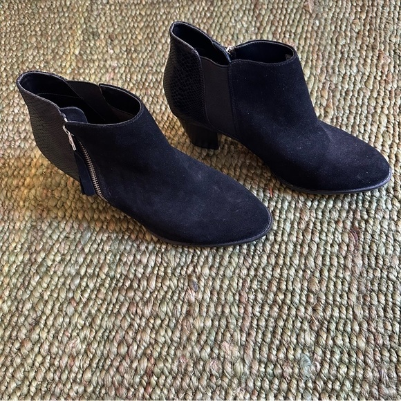 Vionic Anne Ankle Booties Suede Leather Snakeskin Zip Block Heel Black Size 10 - Picture 1 of 9